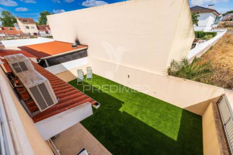 Moradia t3+1 | construção nova | montelavar | sintra