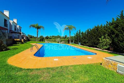 Moradia t3 com garagem, terraço e piscina na guia, albufeira