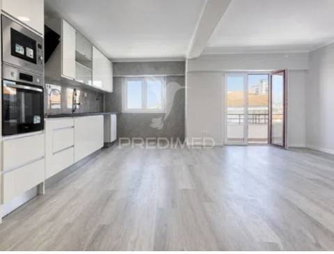T4 totalmente remodelado na amora | 120 m² | 4 quartos | 2 casas de banho