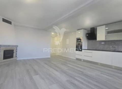 T4 totalmente remodelado na amora | 120 m² | 4 quartos | 2 casas de banho