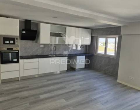 T4 totalmente remodelado na amora | 120 m² | 4 quartos | 2 casas de banho