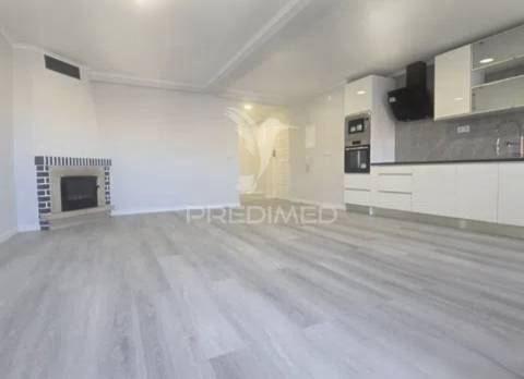 T4 totalmente remodelado na amora | 120 m² | 4 quartos | 2 casas de banho