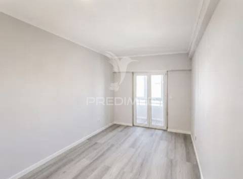 T4 totalmente remodelado na amora | 120 m² | 4 quartos | 2 casas de banho