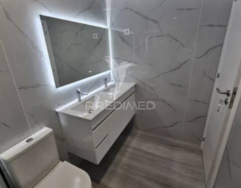 T4 totalmente remodelado na amora | 120 m² | 4 quartos | 2 casas de banho