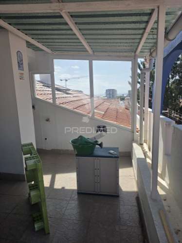 Prédio misto com vista rio – excelente oportunidade de investimento