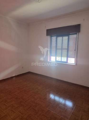Prédio misto com vista rio – excelente oportunidade de investimento