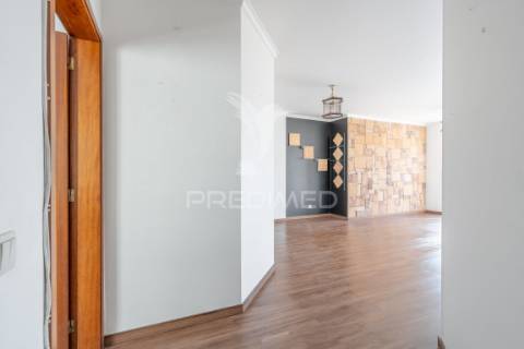 Apartamento t3 no caniço