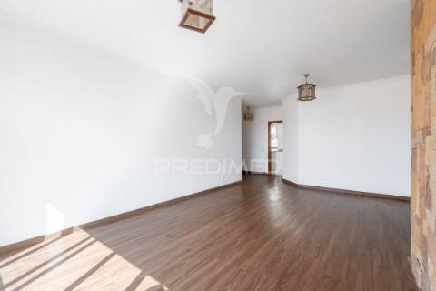 Apartamento t3 no caniço
