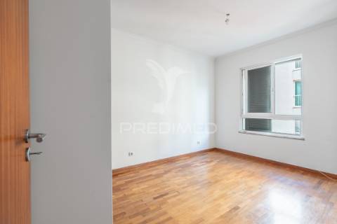 Apartamento t3 no caniço