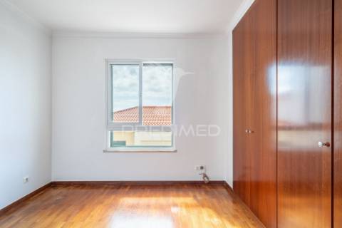Apartamento t3 no caniço