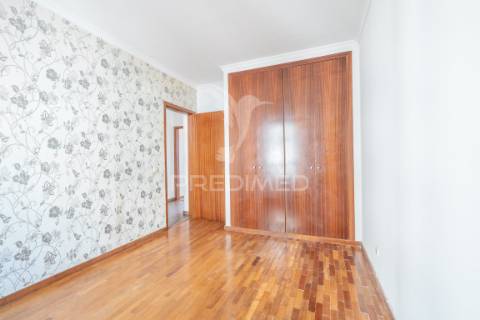 Apartamento t3 no caniço