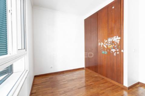 Apartamento t3 no caniço