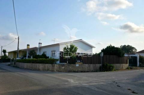 Moradia t3 • 330.000€ • turquel