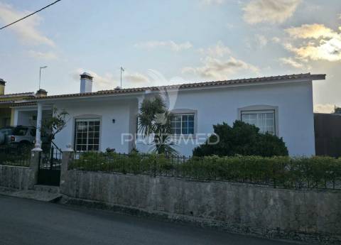 Moradia t3 • 330.000€ • turquel