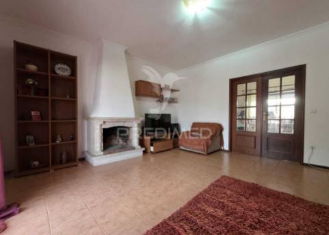 Moradia t3 • 330.000€ • turquel