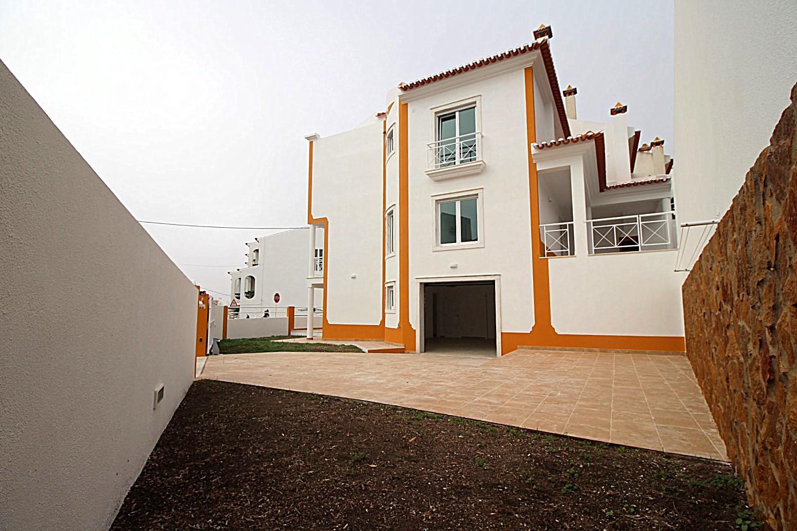 Moradia T3 +1 Usada na Ericeira com excelente vista de mar