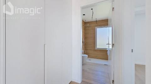 Moradia T4 nova com piscina e de Design moderno, em Mafra.