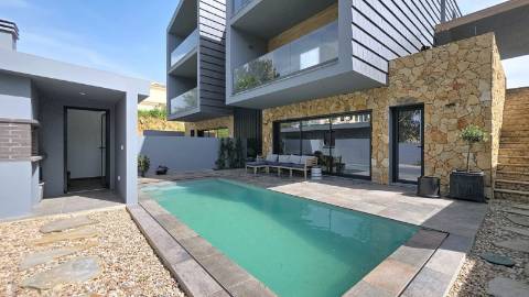 Moradia T3+1 Ericeira com piscina e jardim