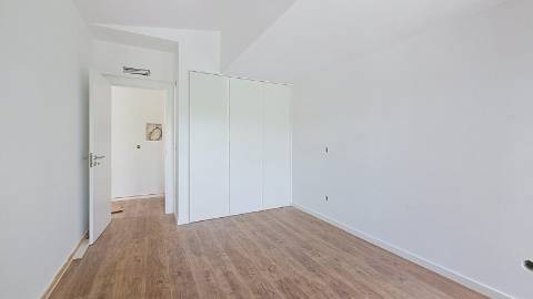 Moradia T3+1 Ericeira com piscina e jardim