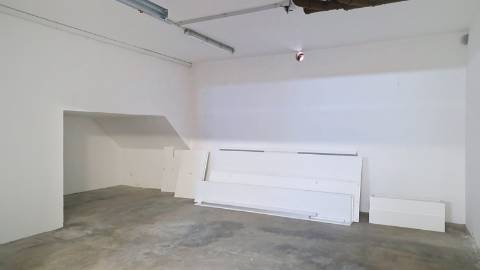 Apartamento T3 + sótão, usado, em Mafra.