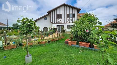 Moradia T7 com piscina coberta - Sobreiro - Mafra