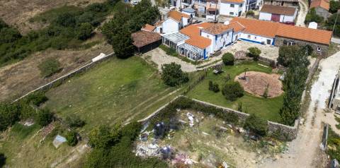Quinta em Mafra inserida num terreno com 5,331m2.
