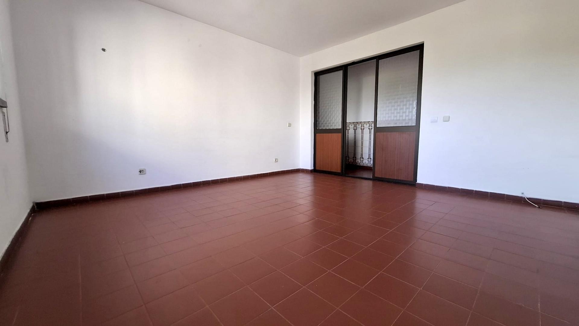 Apartamento T3 Usado em Casal de Cambra