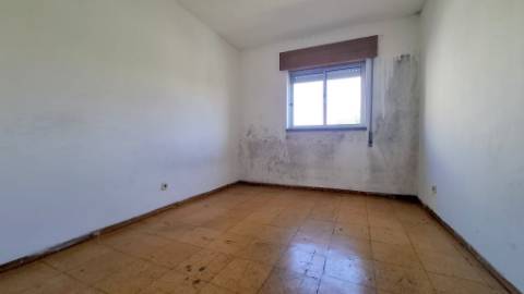Apartamento T3 Usado em Casal de Cambra