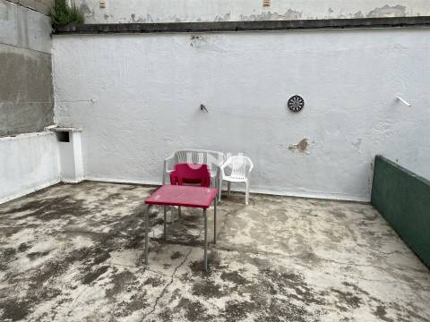 ARRENDA-SE Apartamento T1 em Celas