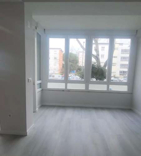 Apartamento T2 remodelado Oeiras