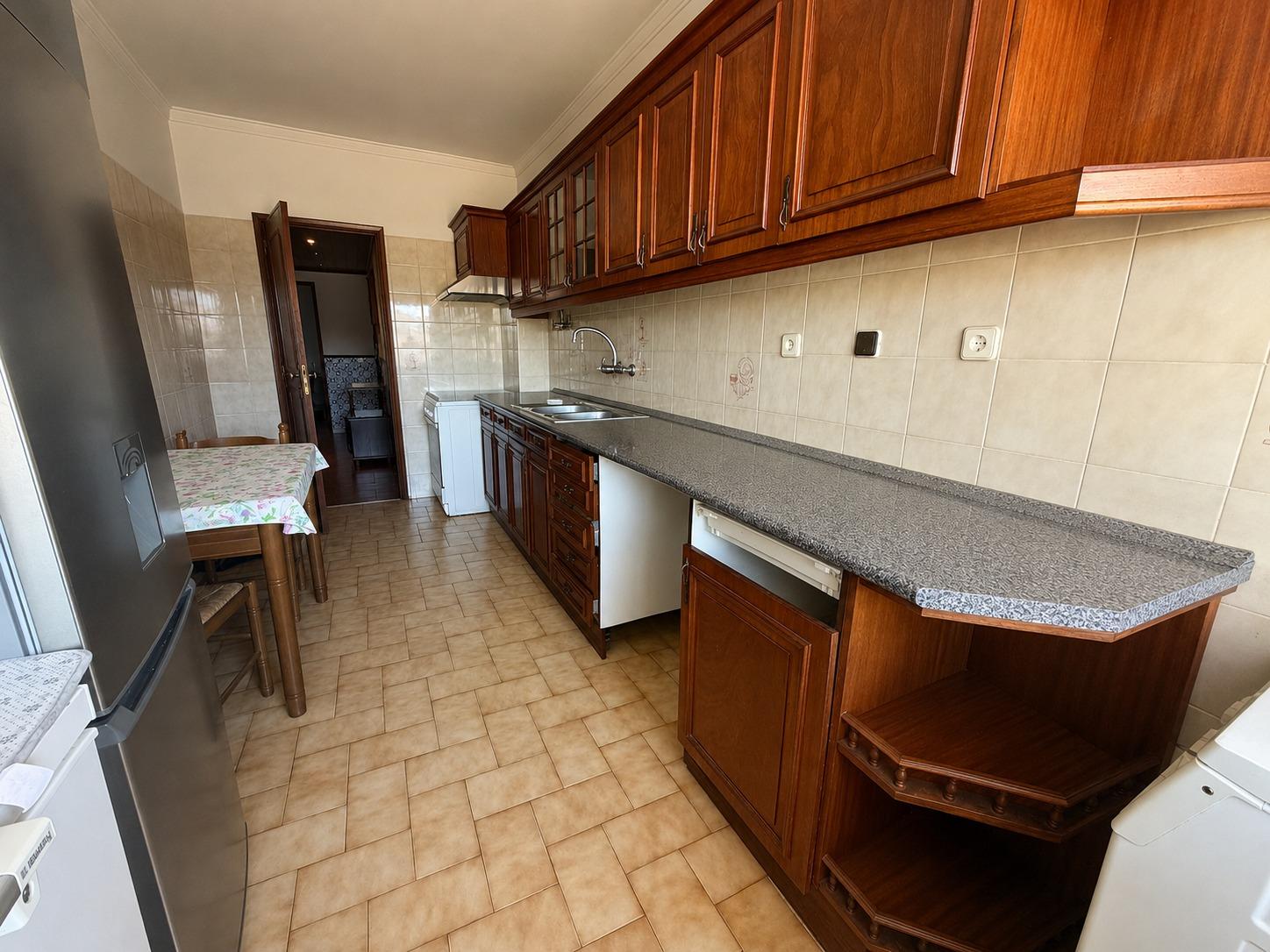 Apartamento T2 com Marquise | 63 m² | Pinhal de Frades