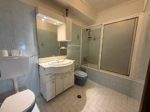 Apartamento T2 com Marquise | 63 m² | Pinhal de Frades