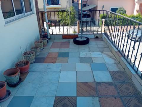 Moradia T3 para remodelar