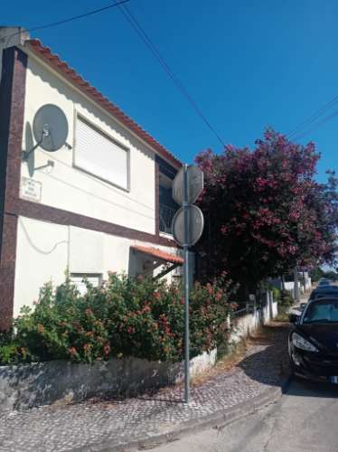 Moradia T3 para remodelar