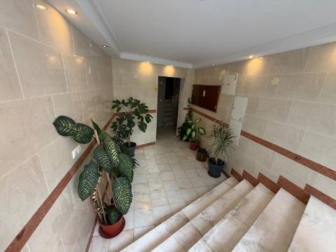 Apartamento T2, Quinta da Courela - Paio Pires