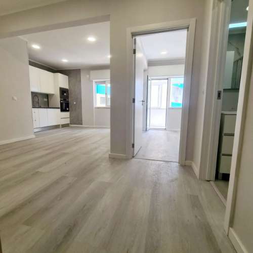 Apartamento T1 remodelado Amadora