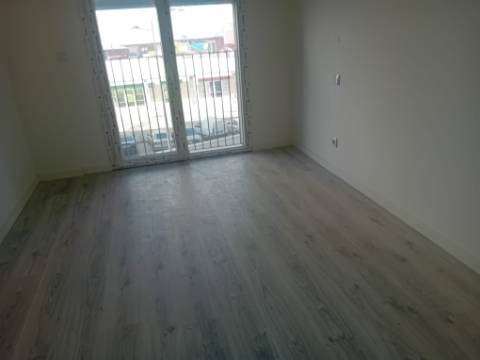 Moradia geminada de LUXO