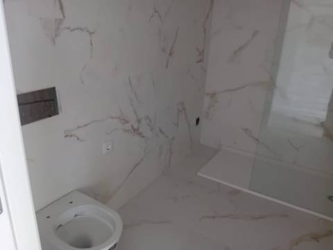 Moradia geminada de LUXO