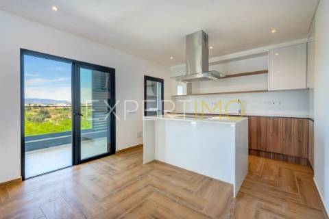 Apartamento T2 NOVO com garagem, arrecadação e piscina