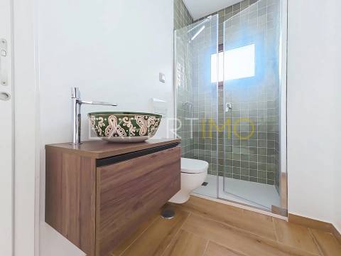 Apartamento T2 NOVO com garagem, arrecadação e piscina