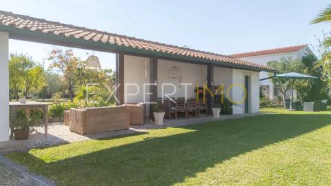 Moradia T5 c/ 500M2 1445m2 terreno, piscina, jardim na Mealhada