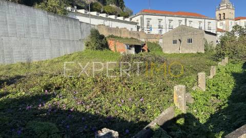 Prédio no centro de Leiria