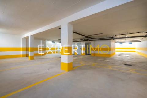 Apartamento T3 NOVO com garagem, arrecadação e piscina