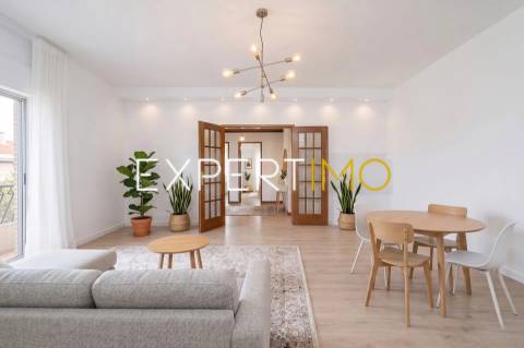 Apartamento T3 na Av. Dr. António Rodrigues Manito - Bairro do Liceu - Setúbal