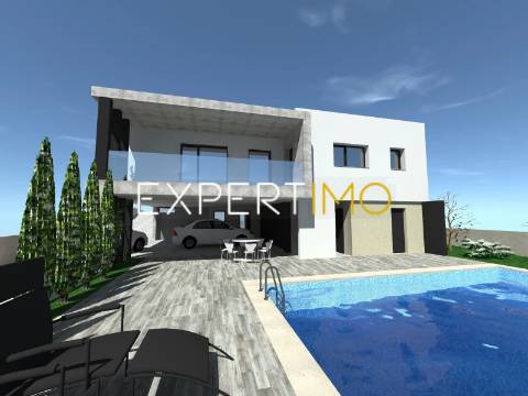 Moradia em inicio de Construção