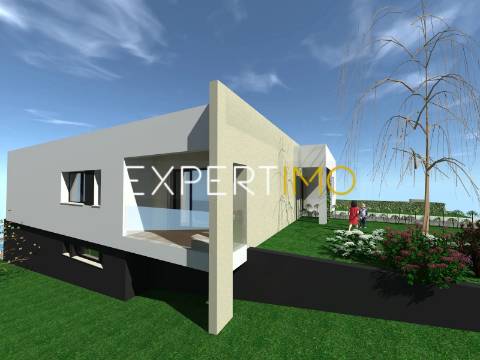 Moradia em inicio de Construção