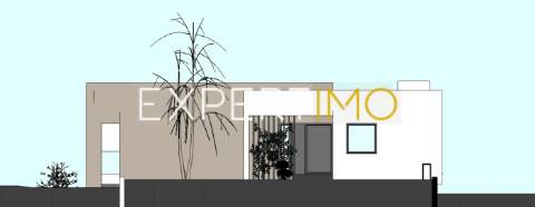 Moradia em inicio de Construção