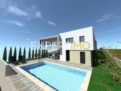 Moradia em inicio de Construção