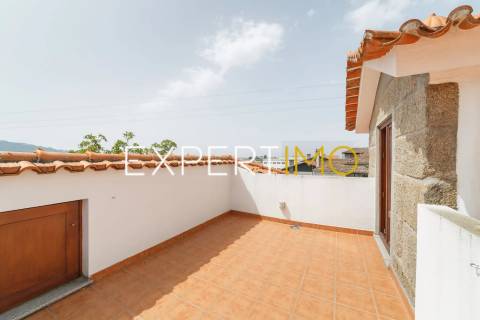 Moradia T5 com Piscina coberta