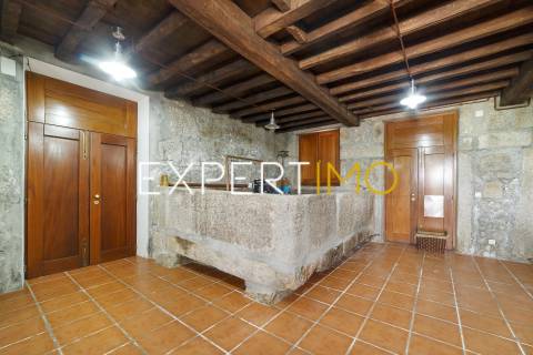 Moradia T5 com Piscina coberta